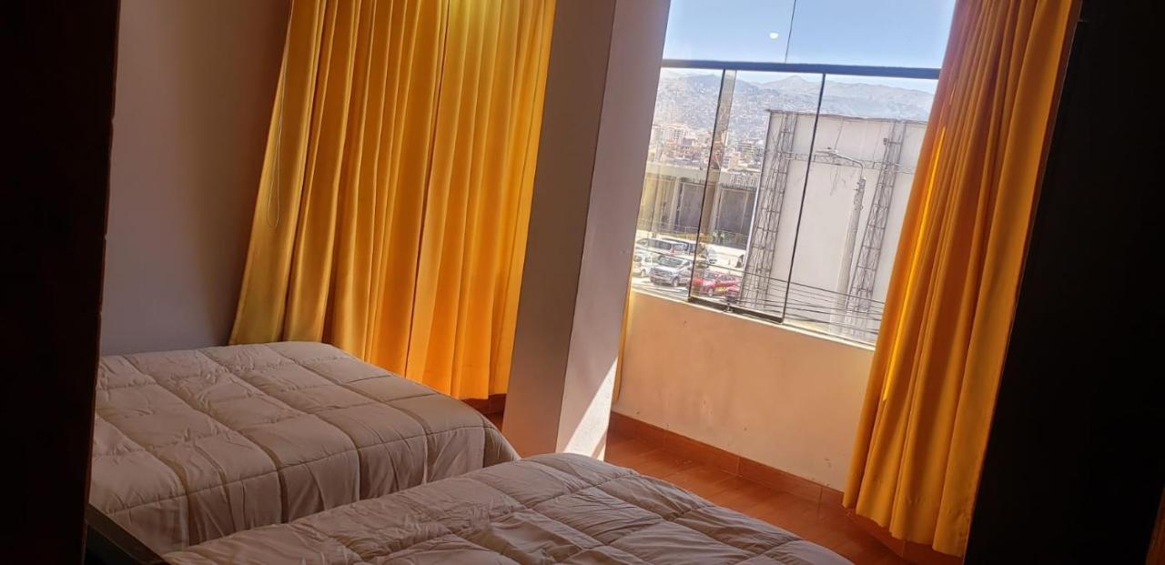 A Un Minuto Del Aeropuerto Sientase Como En Casa Cusco Bagian luar foto